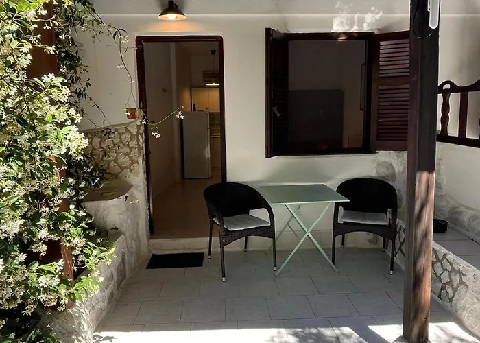 La Mirage Nea Fokea